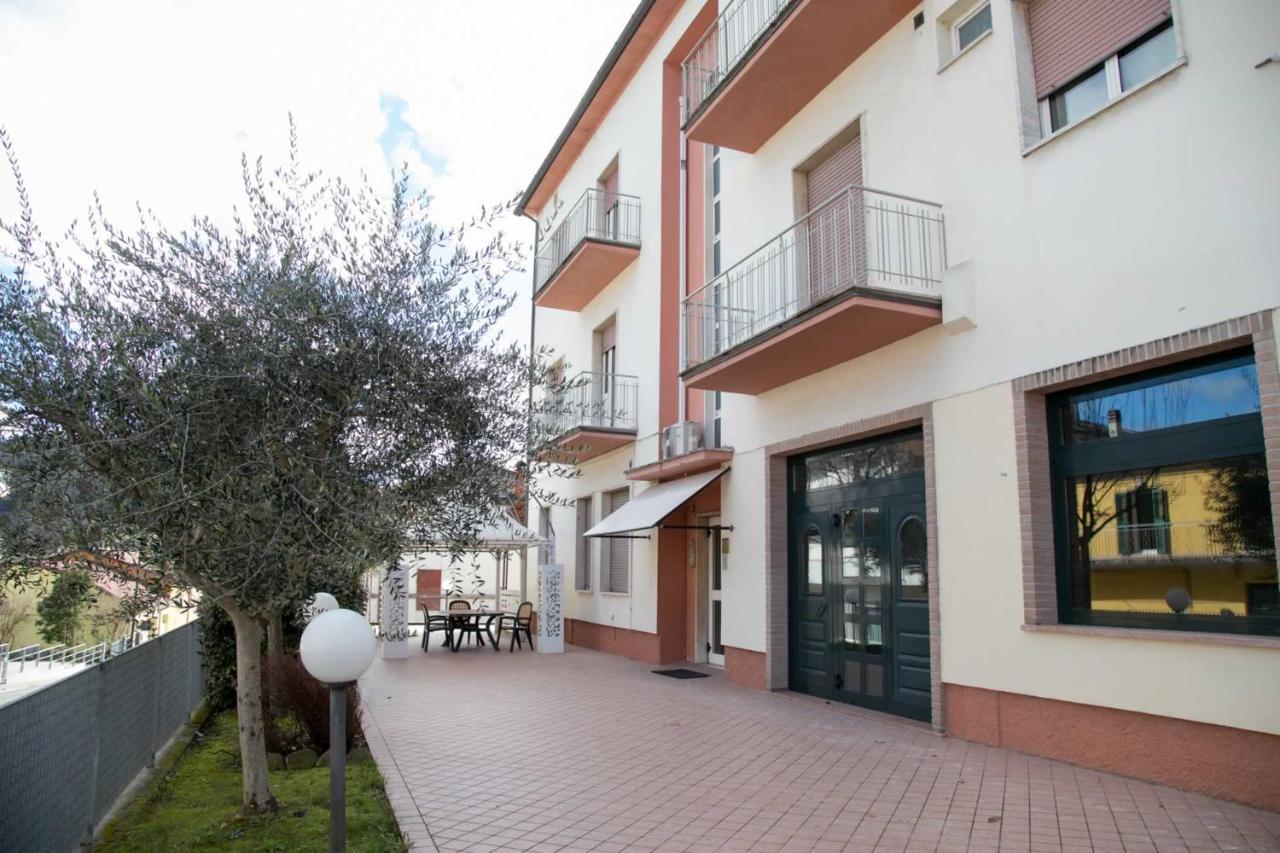 Hotel Lidia Mergo エクステリア 写真