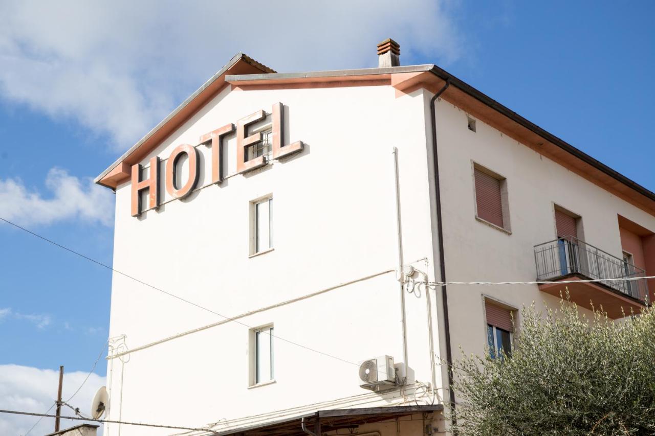 Hotel Lidia Mergo エクステリア 写真
